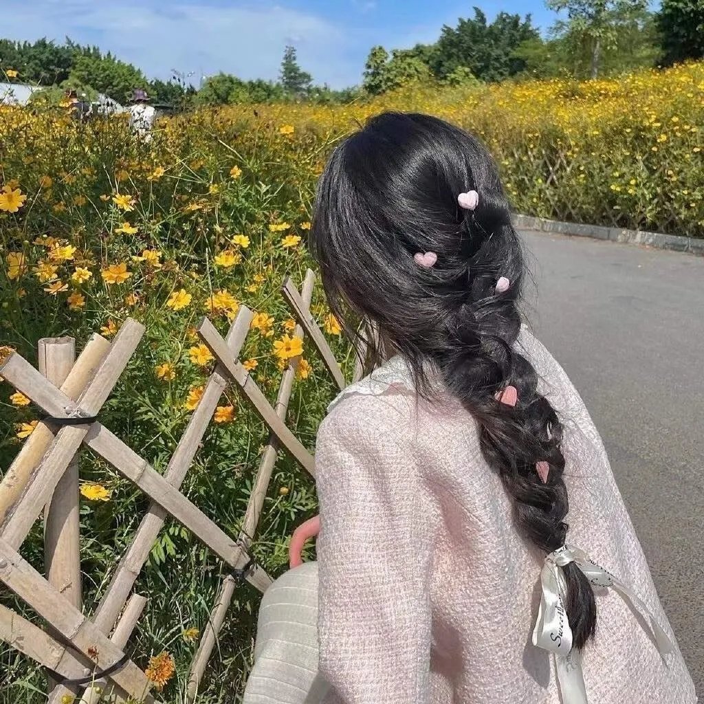 吮指少年
